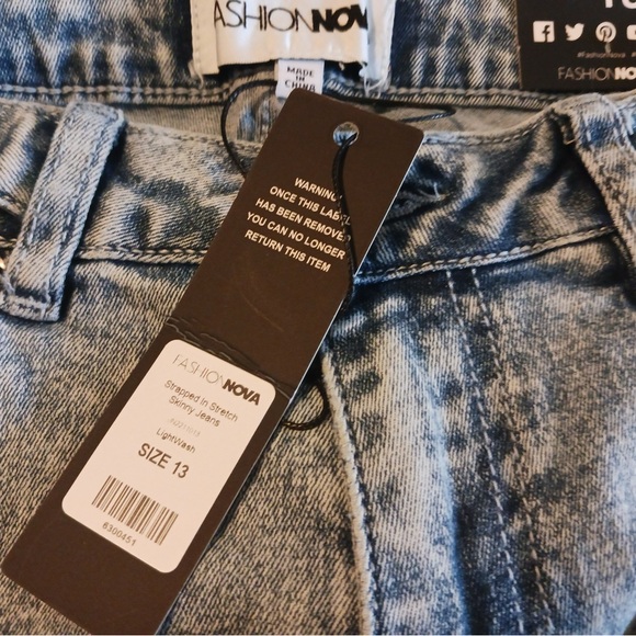 Fashion Nova Jeans/Fashion Nova Women's Strapped In Stretch Skinny Jean, - Picture 2 of 12